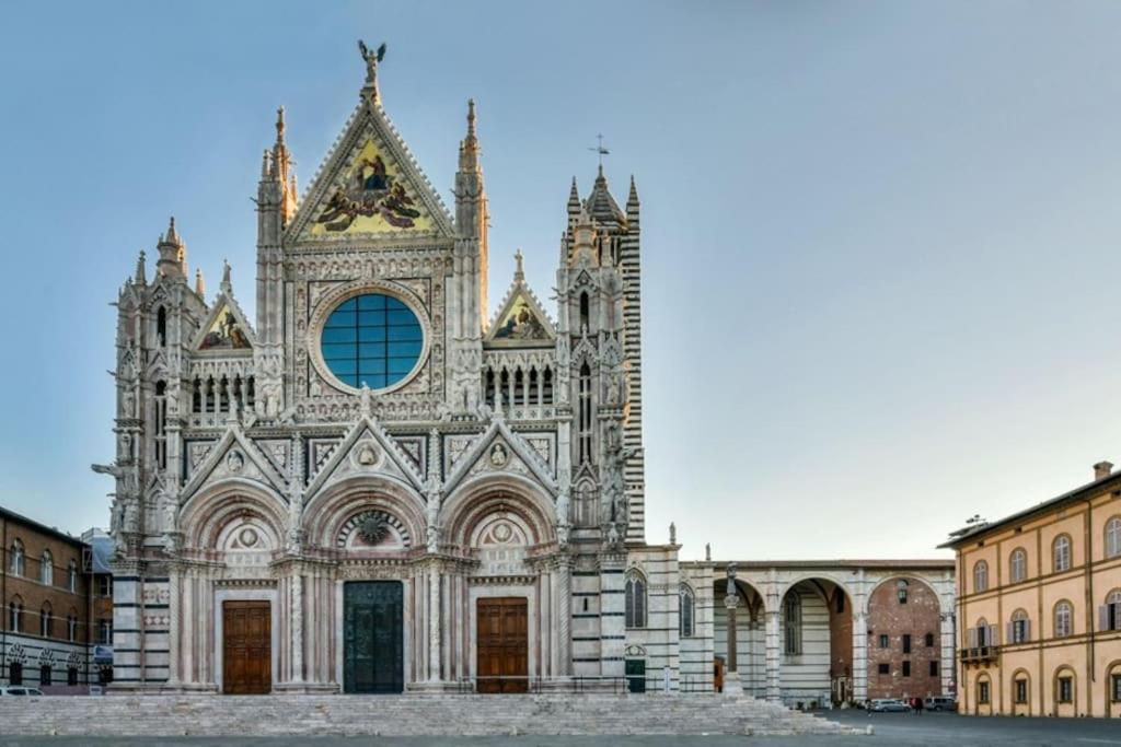 Апартаменти Palazzo Celsi Pollini Duomo Casa Emma Сієна Екстер'єр фото